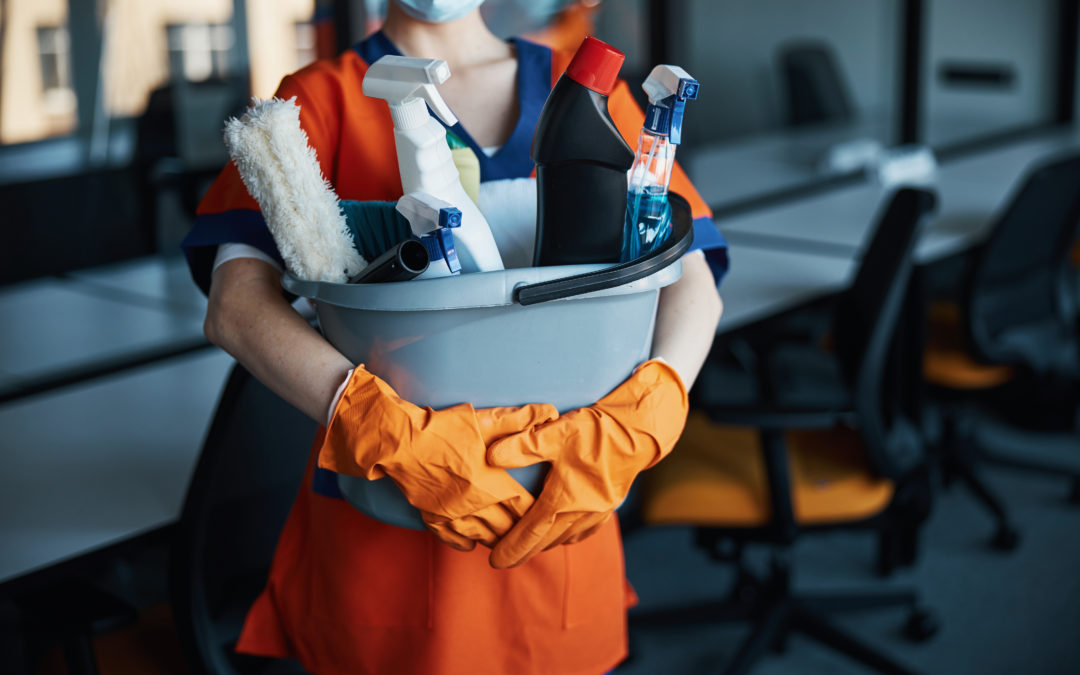 Why Your Business Should Outsource Commercial Cleaning During Labor Shortages